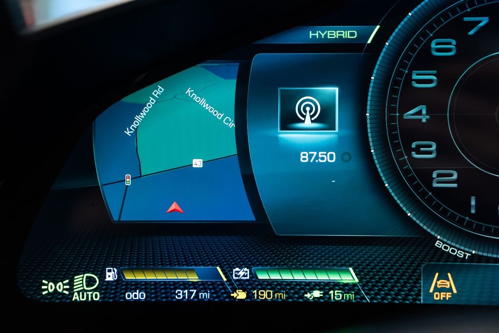 Certified Used 2025 Bianco Avus Ferrari  image 32