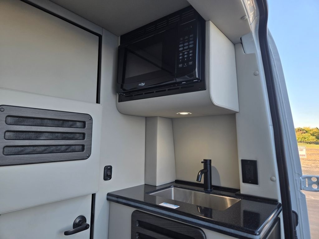 2024 Mercedes-Benz Sprinter Cargo Van Base - Photo 46