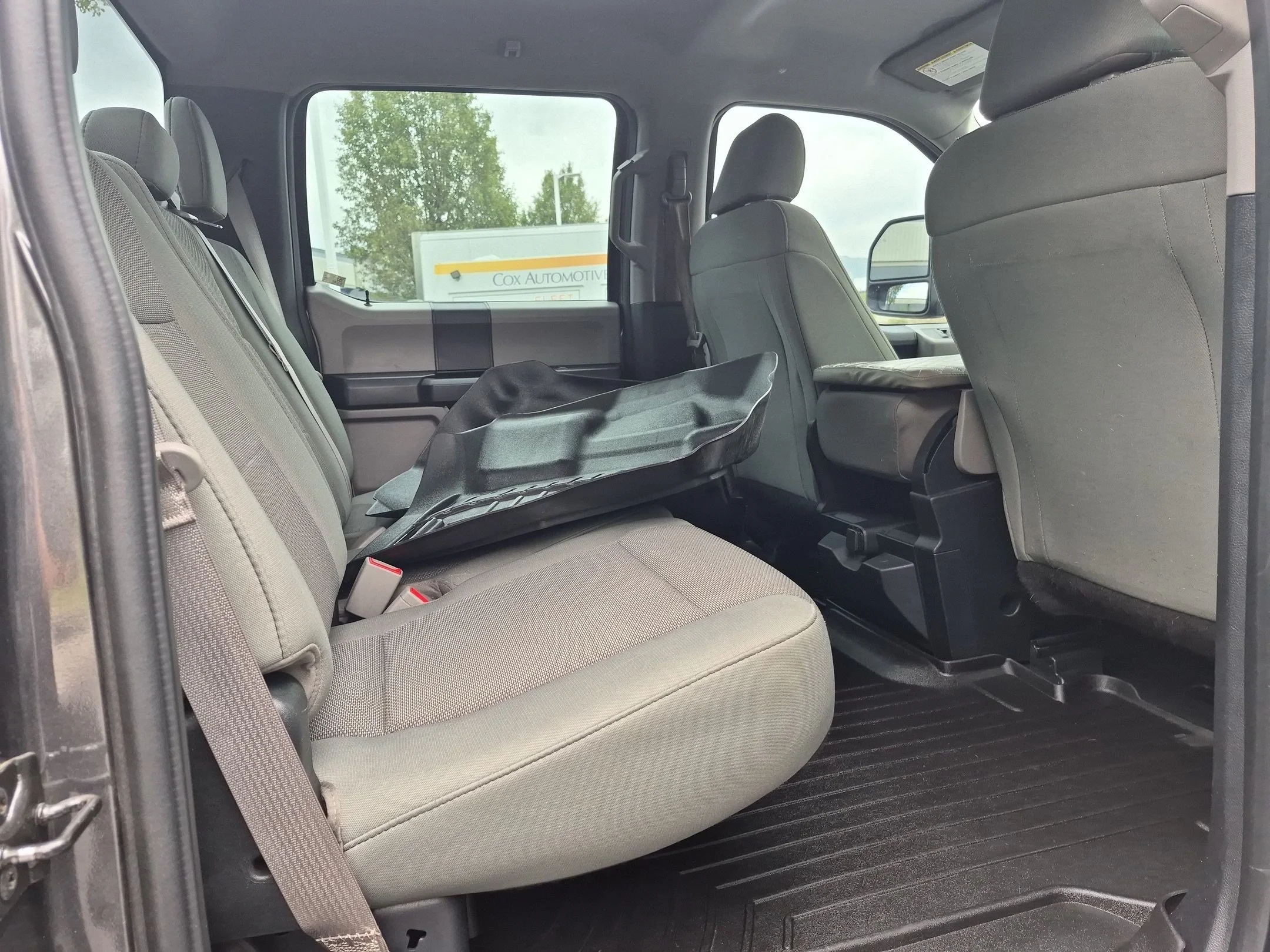 Used 2018 Magnetic Ford XL image 24