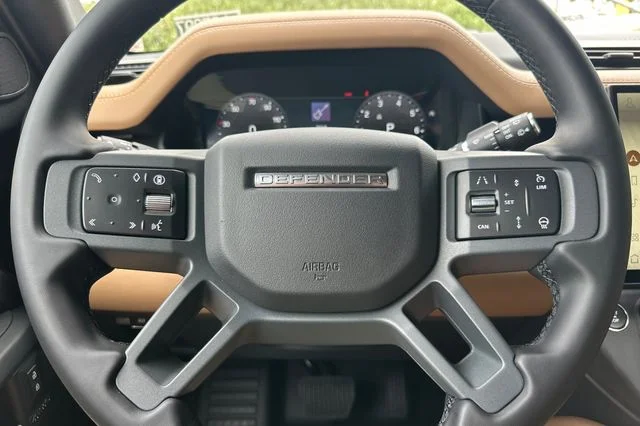 New 2026 Carpathian Grey Land Rover X-Dynamic SE image 22