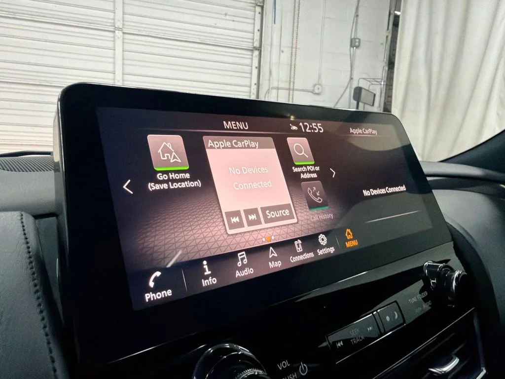 Used 2022 Gray Nissan SL image 17