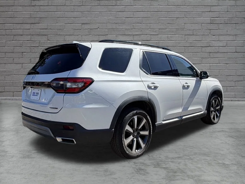 2024 Honda Pilot Touring - Photo 14