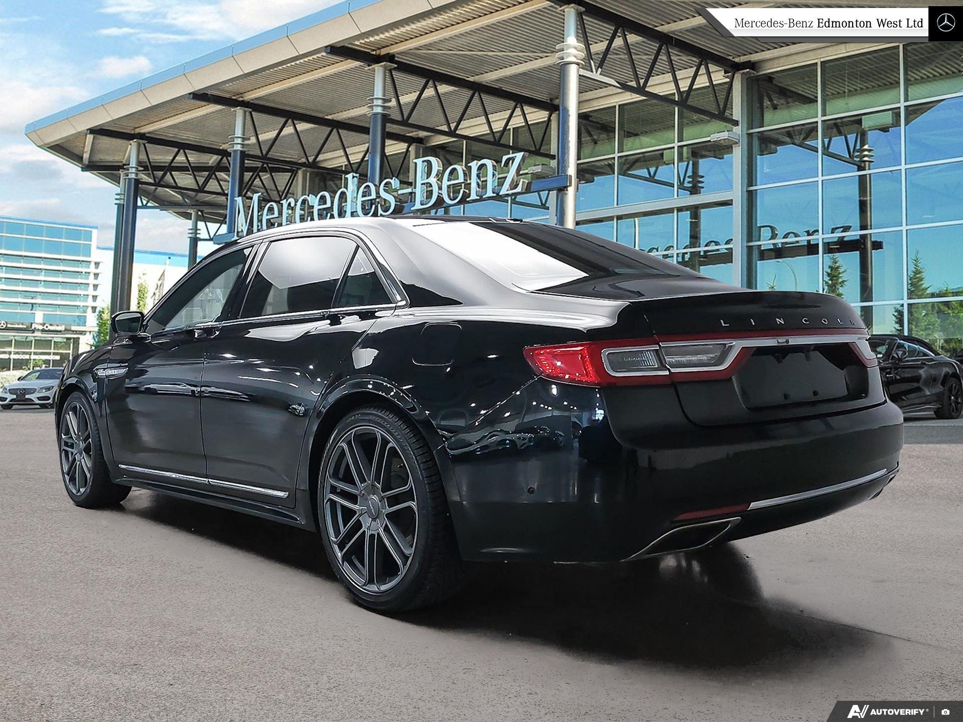 2017 Lincoln Continental Reserve photo 4