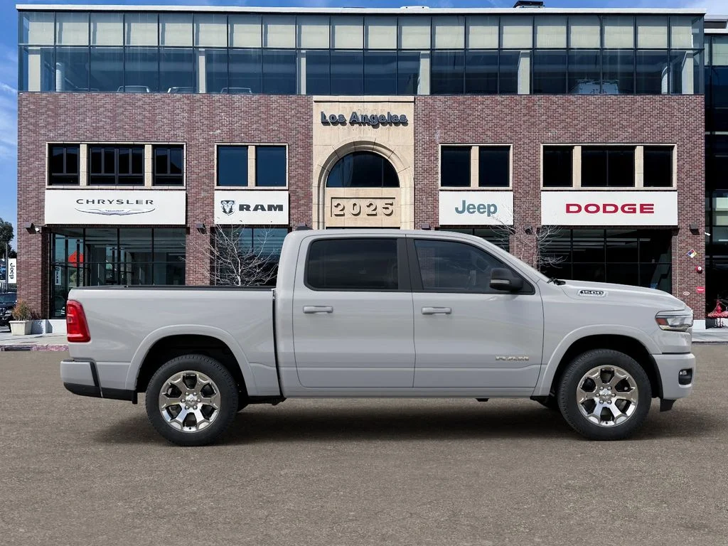 New 2026 Bright White Clear-Coat Exterior Paint RAM Big Horn/Lone Star image 21