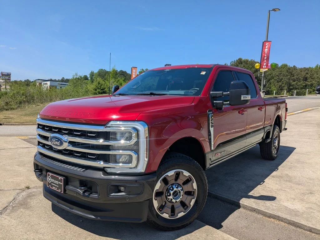 Used 2024  Ford King Ranch image 1
