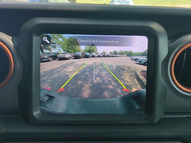 Used 2023 Black Jeep Mojave image 22