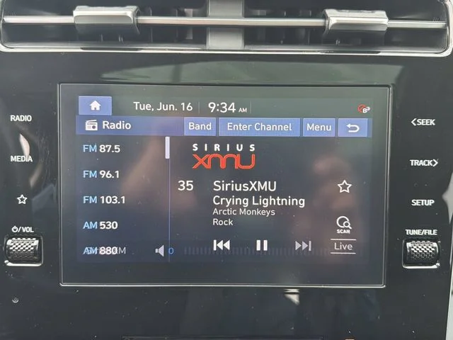 Used 2022 Gray Hyundai SEL Convenience image 16