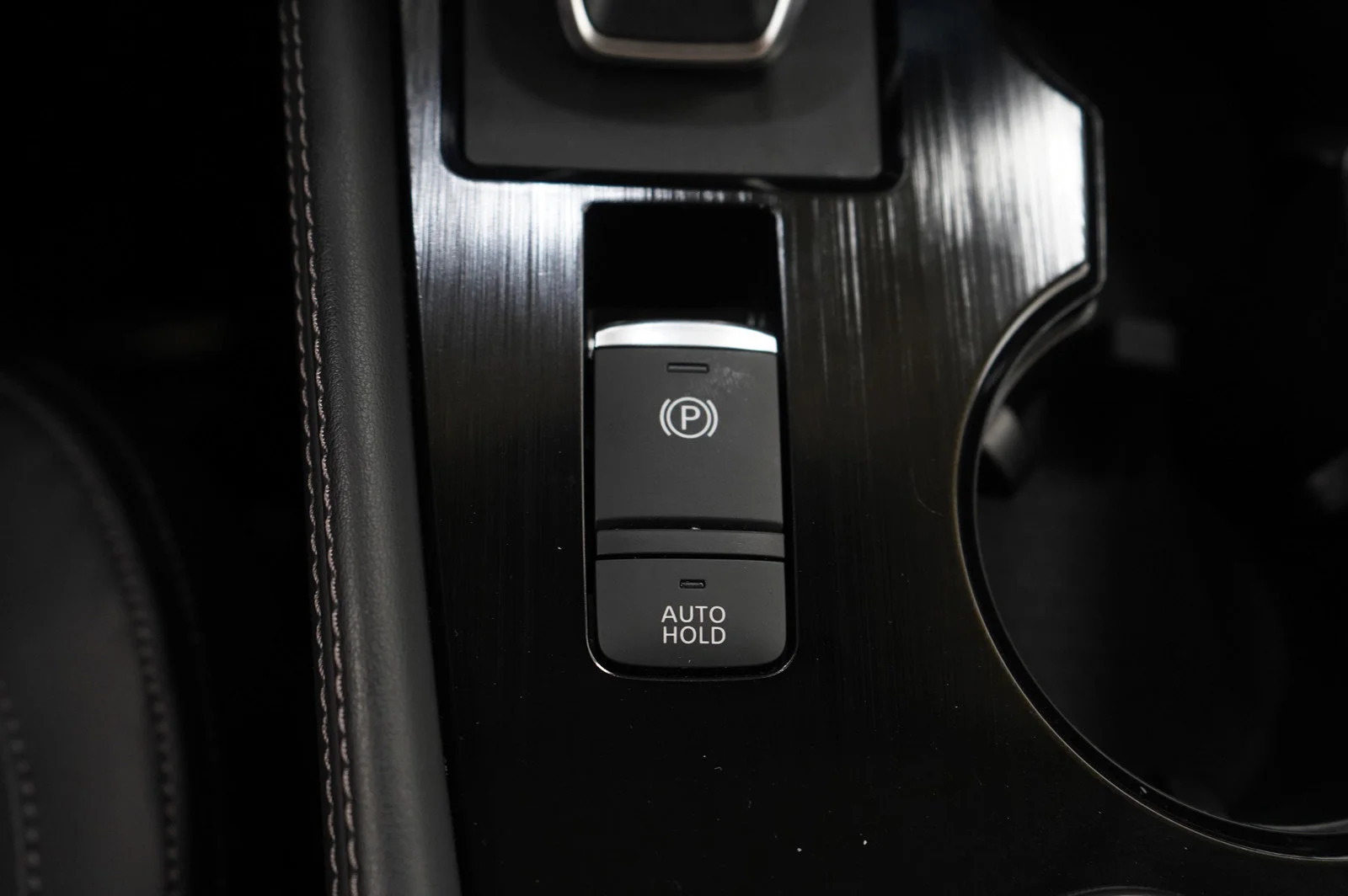 Used 2023 Scarlet Ember Tintcoat Nissan Platinum image 26