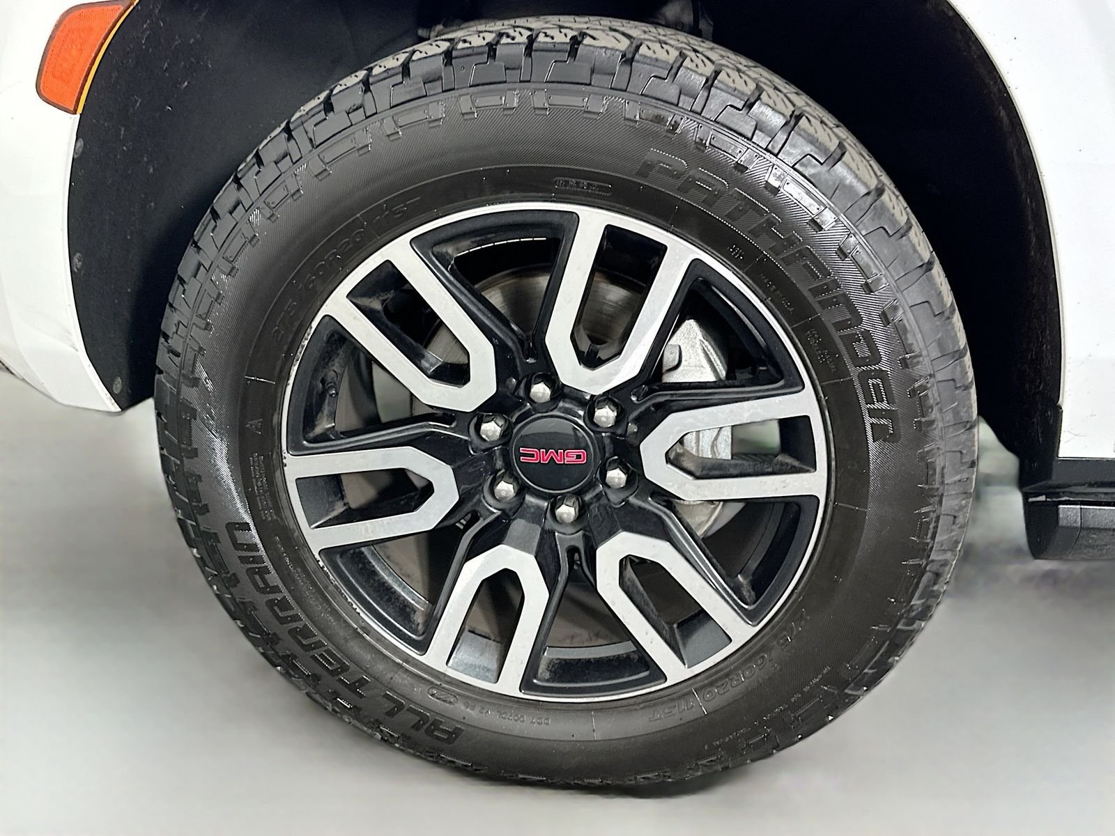 Used 2021 Summit White GMC AT4 image 39