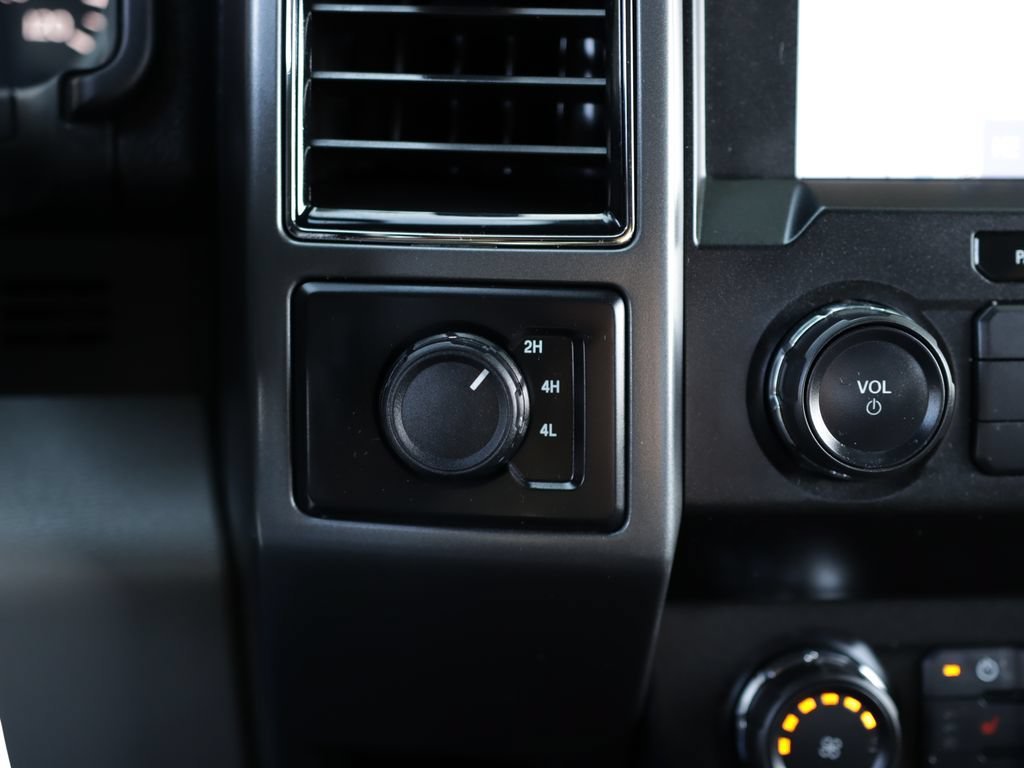 Used 2019 Gray Ford XL image 18