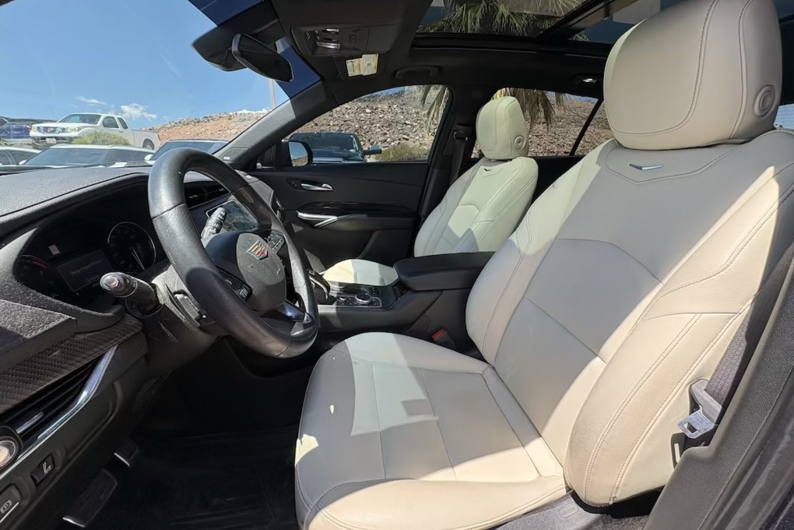 Used 2021 Snow White Pearl Kia EX image 10