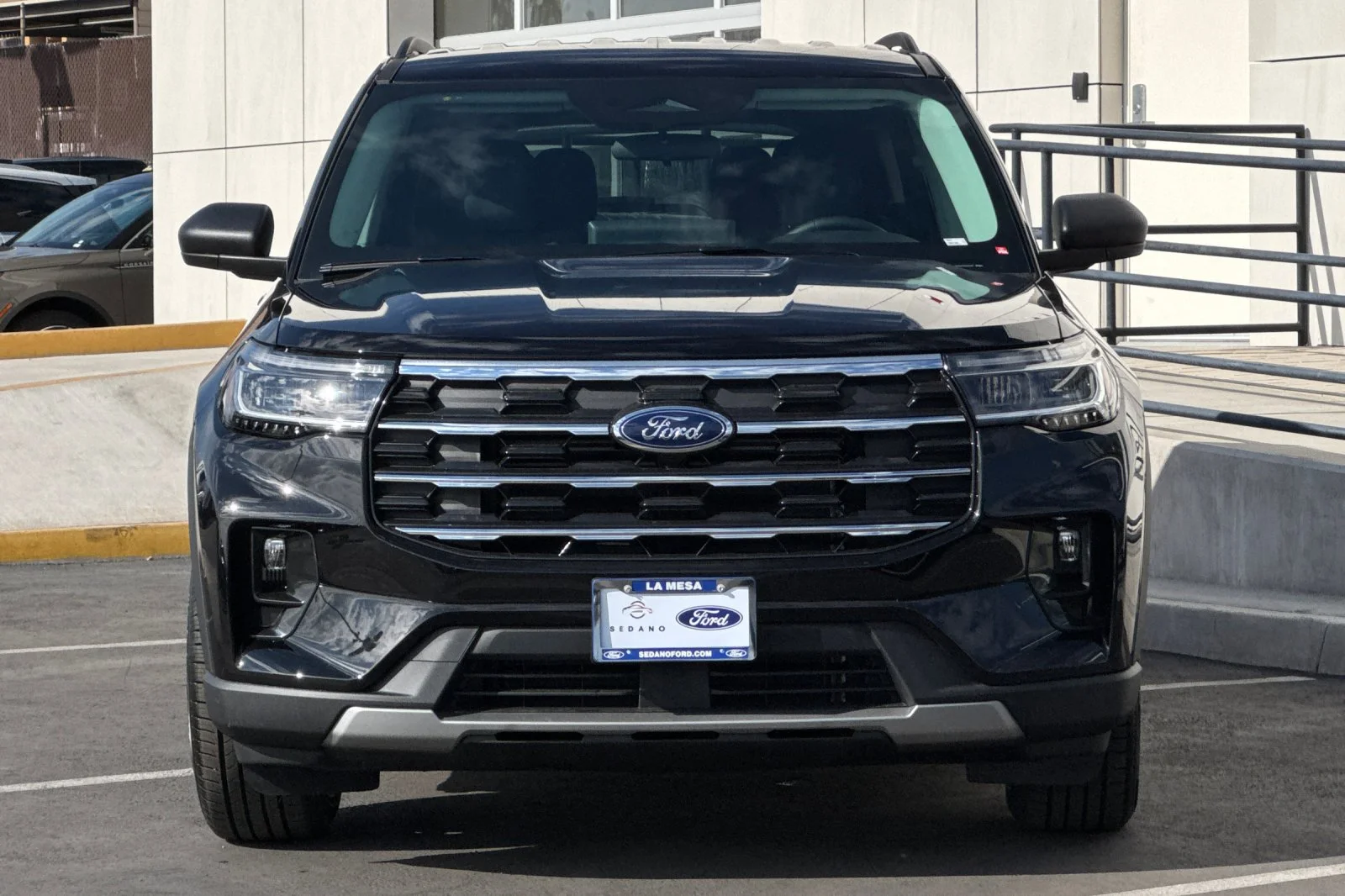 2026 Ford Explorer Active - Photo 8
