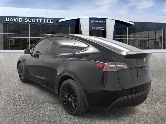 Used 2023 Black Tesla Long Range image 4