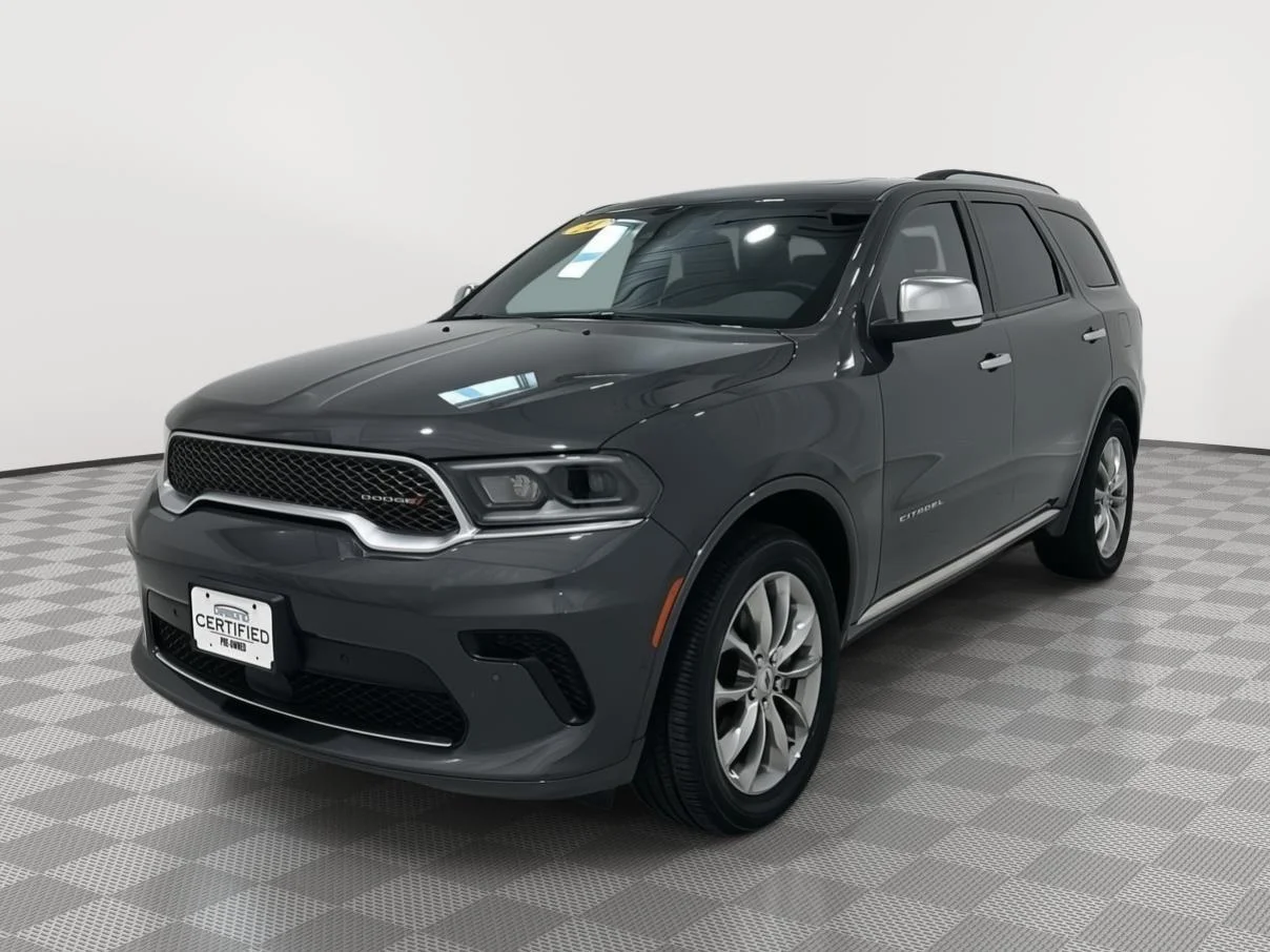 Used 2024 Vapour Grey Dodge Citadel image 8