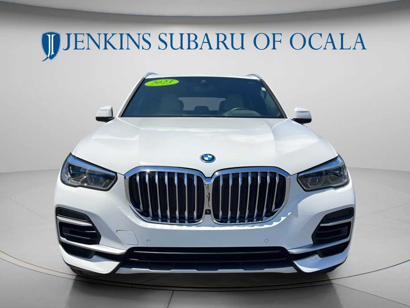 Used 2023 Alpine White BMW xDrive45e image 8
