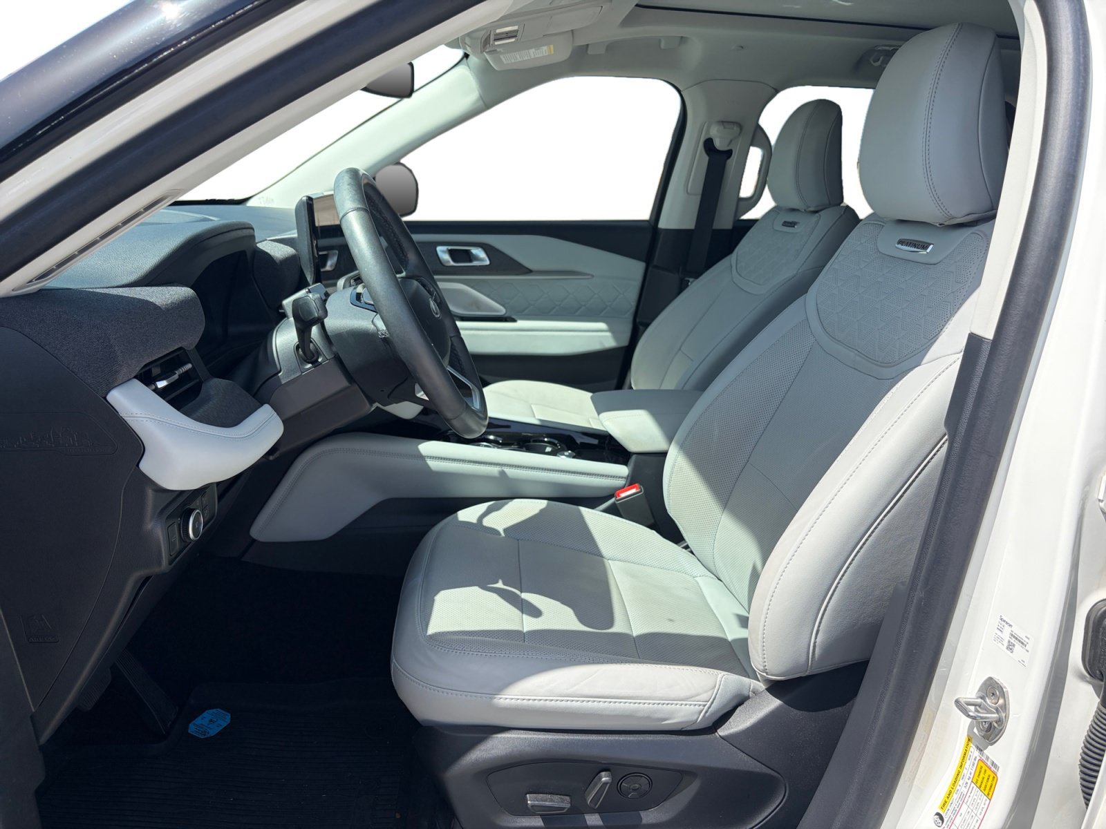 Used 2025 Star White Metallic Tri-Coat Ford Platinum® image 11