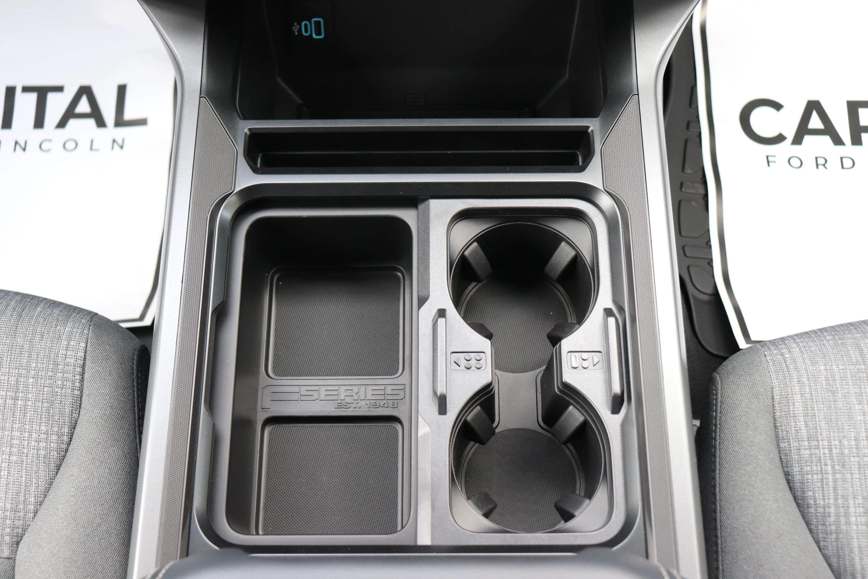 New 2026 CARBONIZED GREY METALLIC Ford XLT image 18