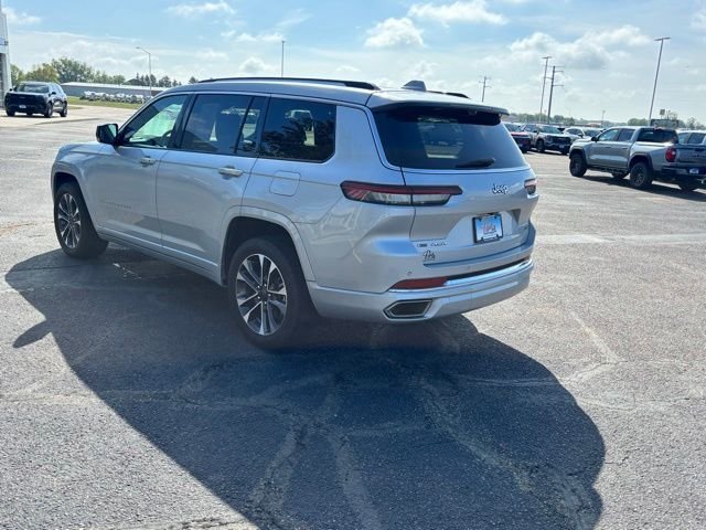 Used 2021 Silver JEEP Overland image 4