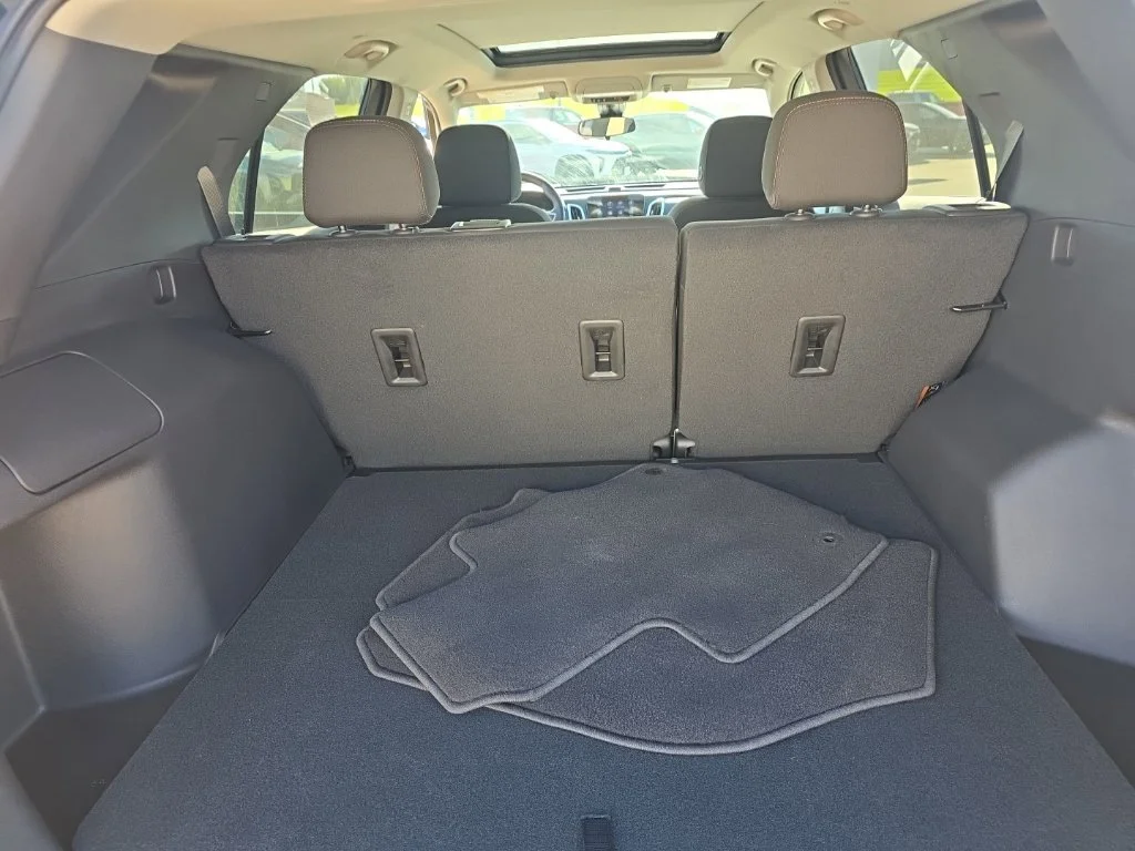 2024 Chevrolet Equinox LT - Photo 21