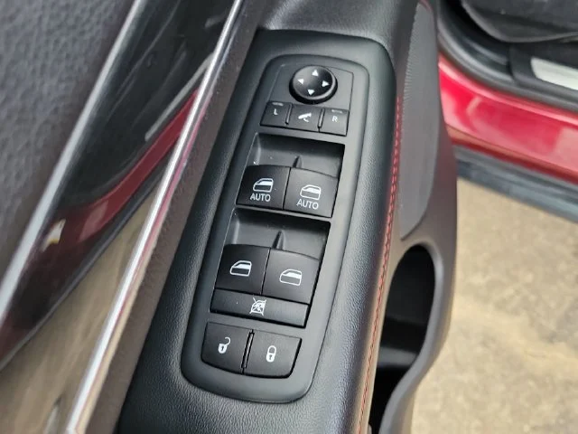Used 2020 Red Jeep Trailhawk image 21