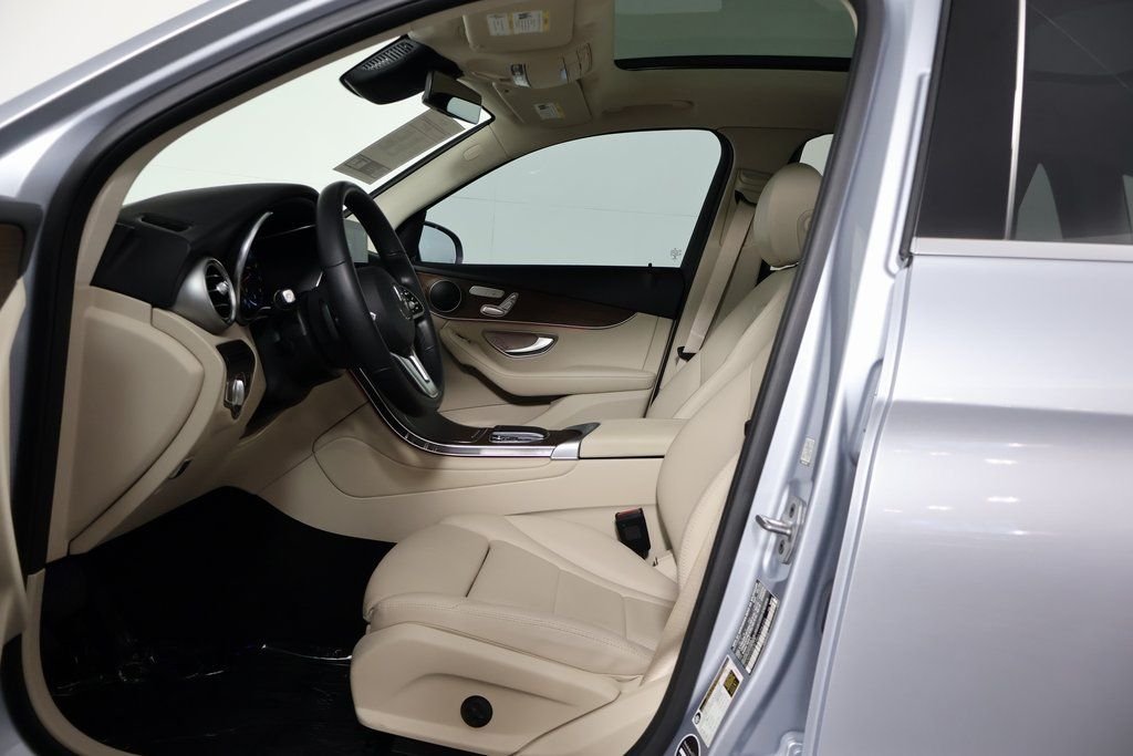 Certified Used 2022 Cirrus Silver Metallic Mercedes-Benz GLC 300 image 10