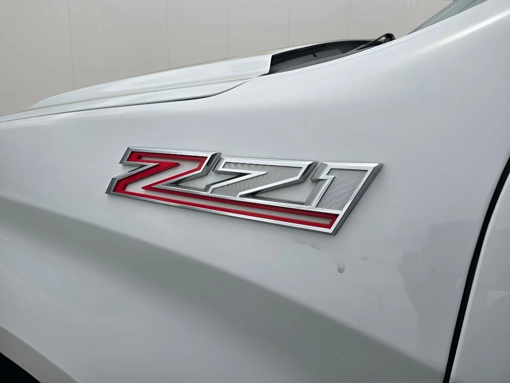 Used 2022 Summit White Chevrolet LTZ image 29