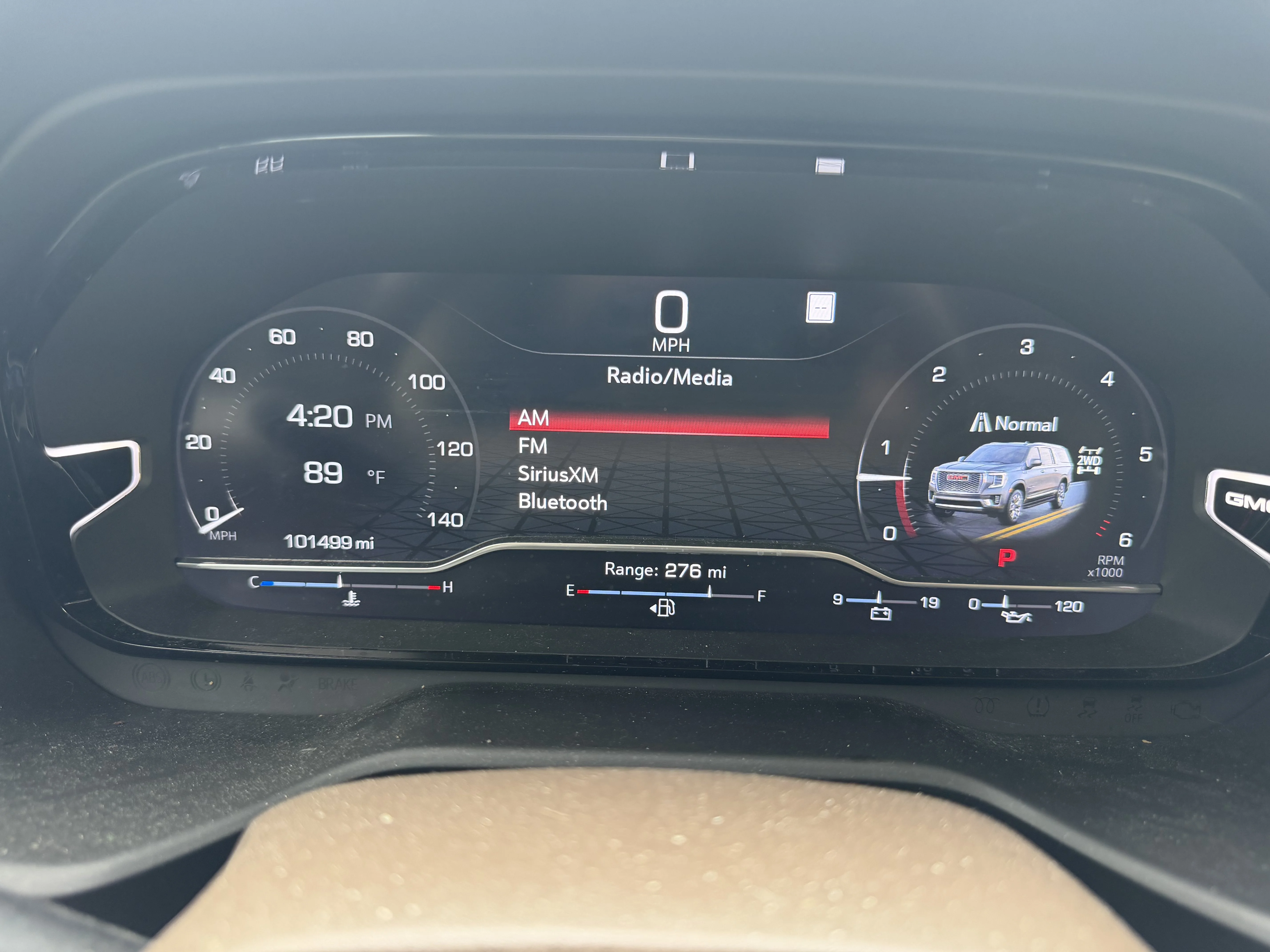 Used 2022 Hunter Metallic GMC Denali image 16