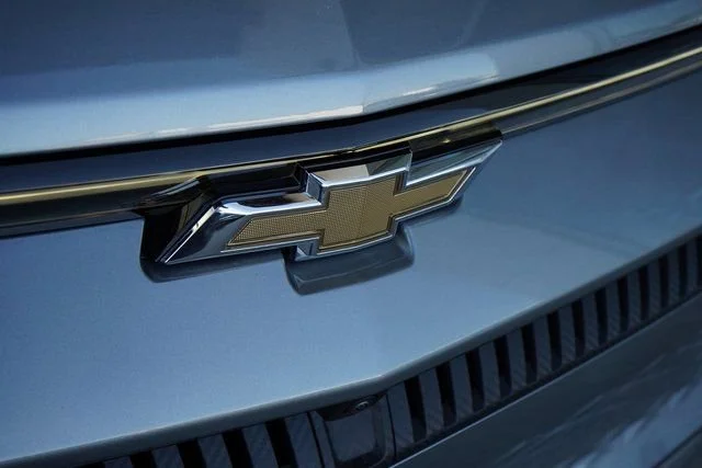 2025 Chevrolet Equinox EV LT - Photo 13