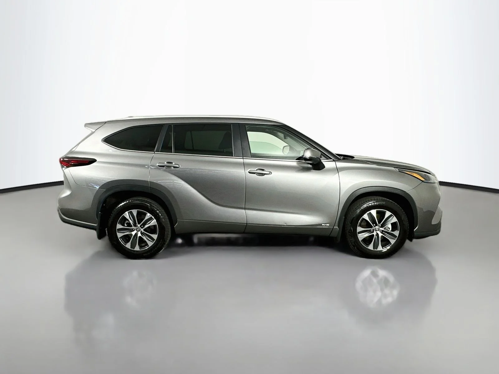 Certified Used 2026 Gray Toyota XLE image 30