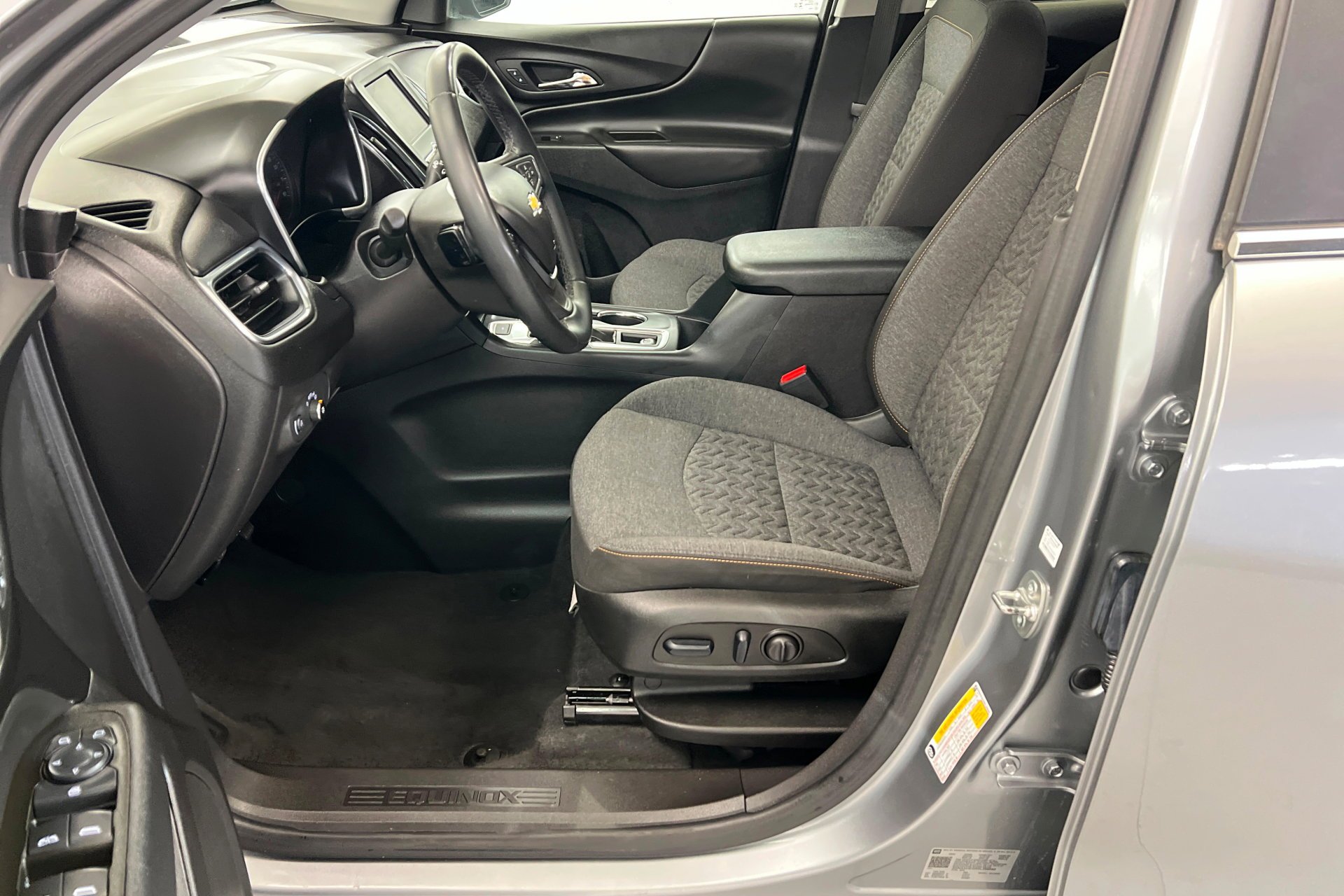 Used 2024 Sterling Gray Metallic Chevrolet LT image 18