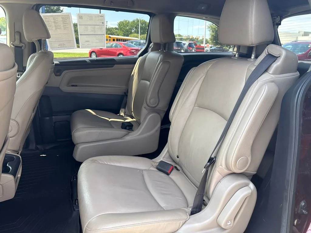 Certified Used 2019 Deep Scarlet Pearl Honda EX-L image 24