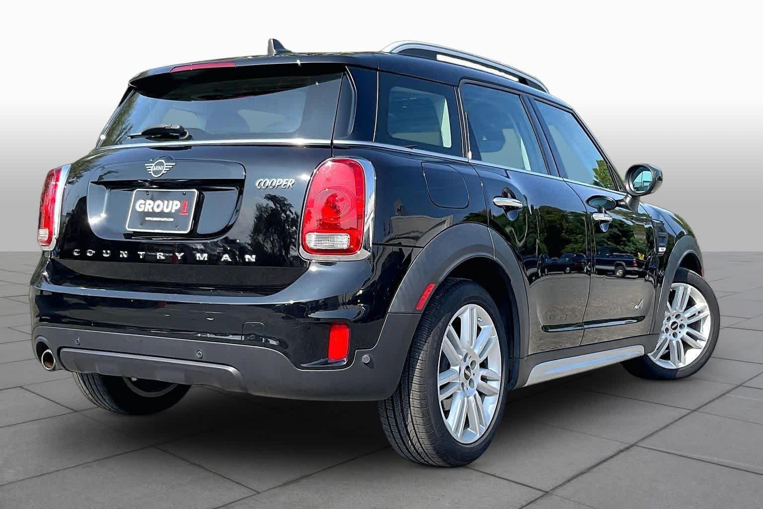 Used 2020 Midnight Black Metallic MINI Cooper image 12