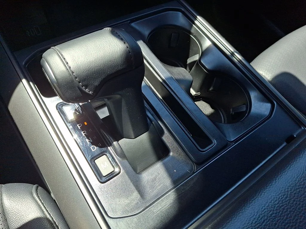 Used 2025 White Ford Lariat image 15