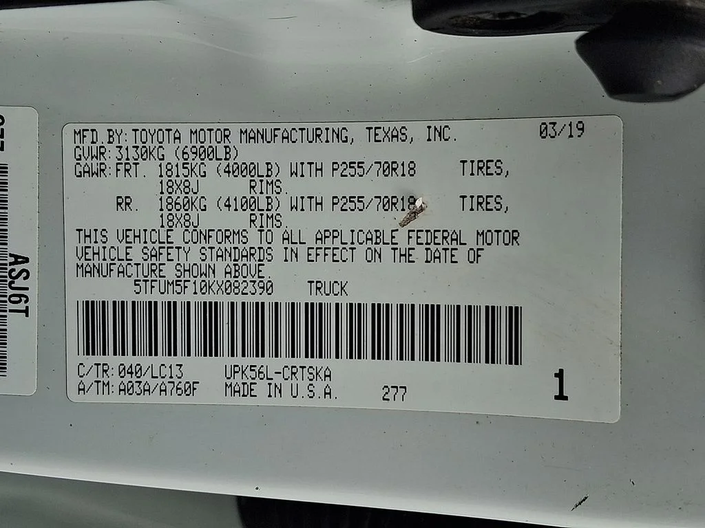 Used 2019 White Toyota SR image 25