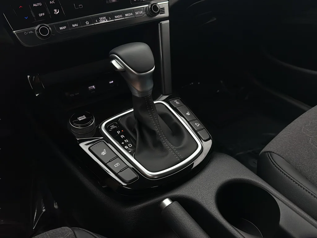Certified Used 2024 Green Kia S image 18