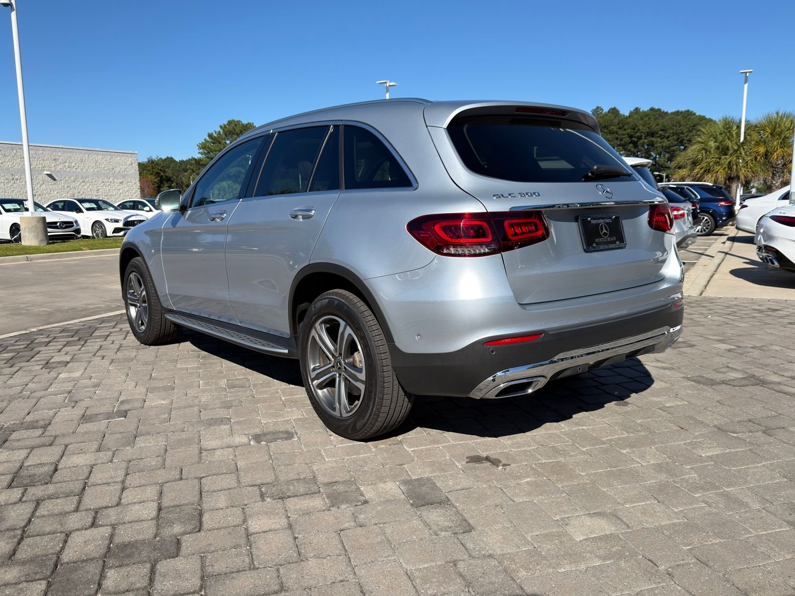 2021 Mercedes Benz GLC 300 photo 4