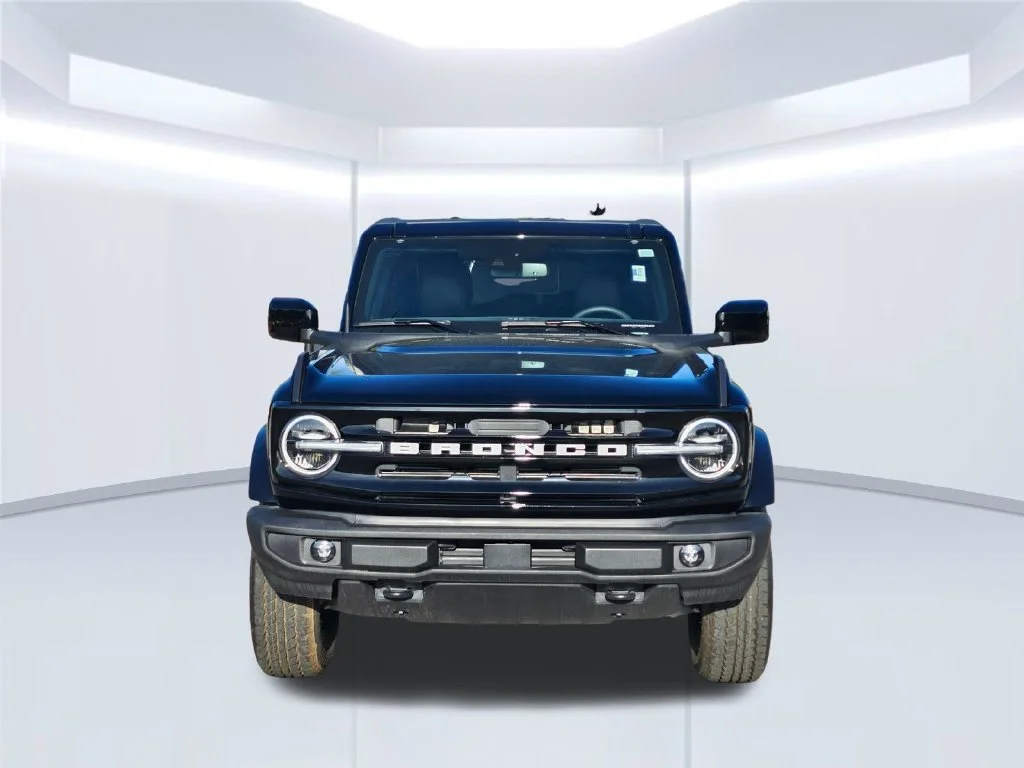 New 2026 Shadow Black Ford Outer Banks® image 17