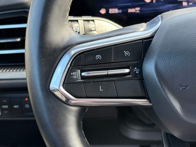 Used 2025 Gray Chevrolet LT image 21