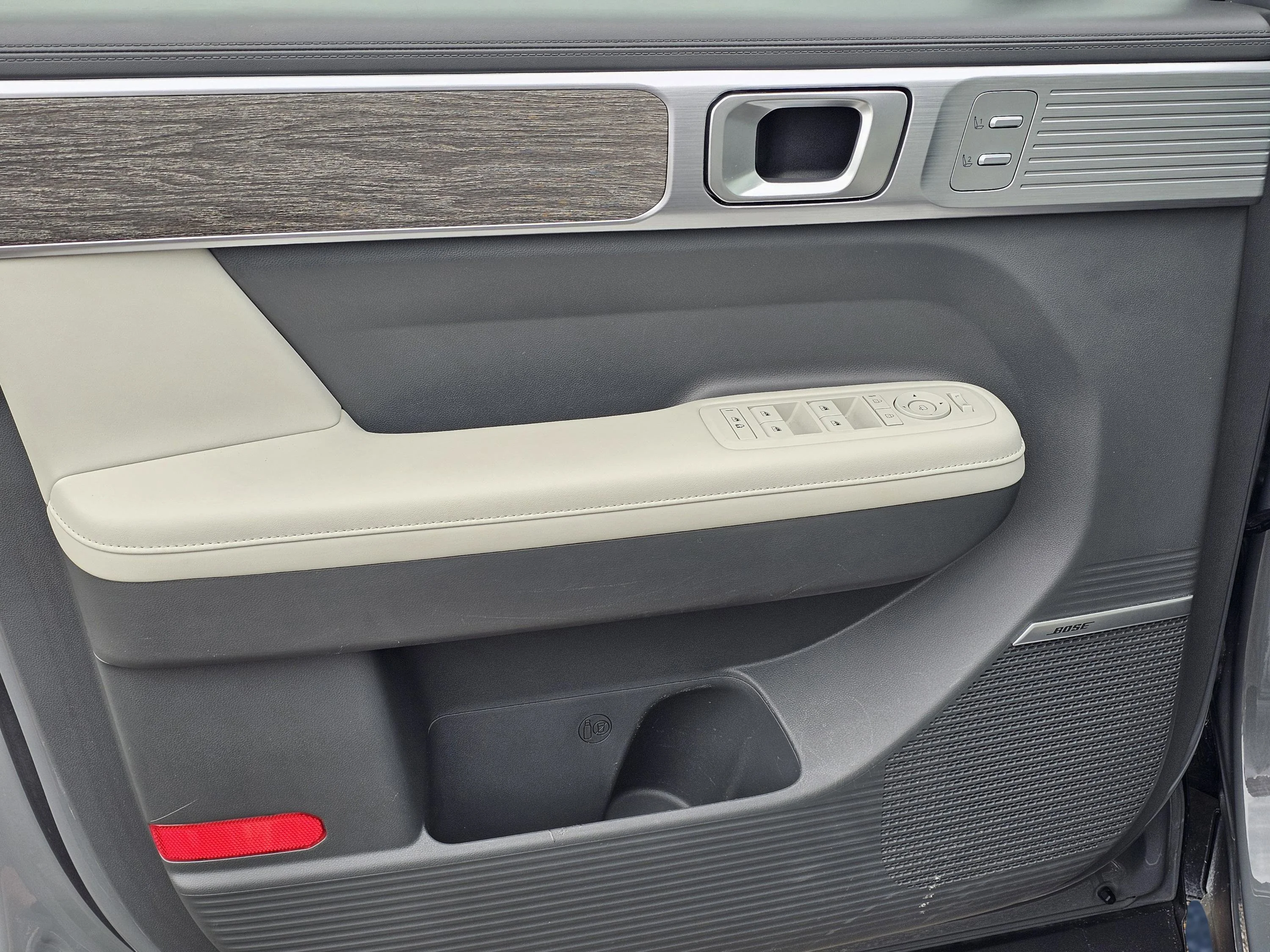 Used 2024 Hampton Gray Hyundai Calligraphy image 14