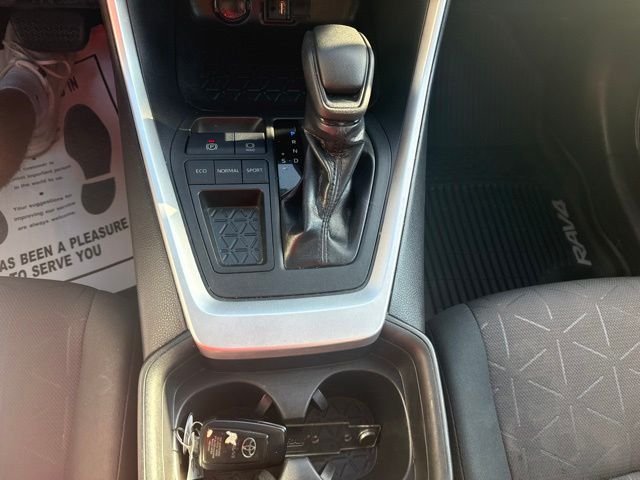 Used 2019 Blue Toyota XLE image 37