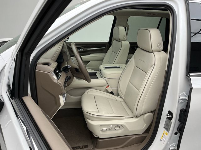 Used 2024 White Frost Tricoat GMC Denali image 10