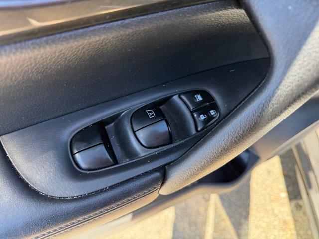 Certified Used 2018 Silver Nissan SV image 27