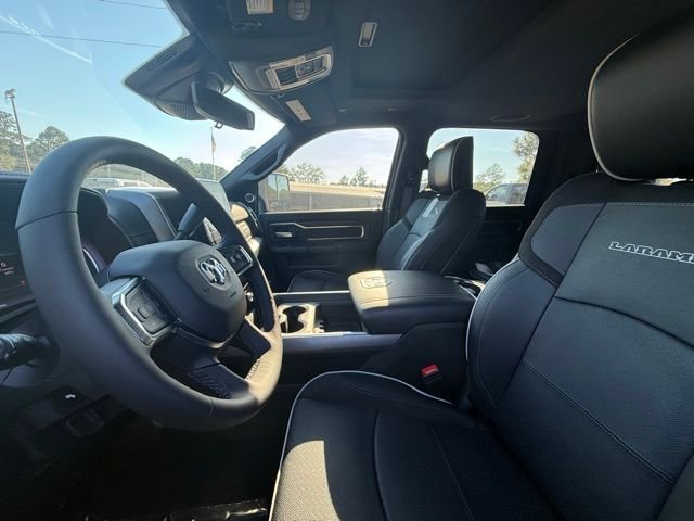 2025 RAM 3500 Laramie - Photo 7