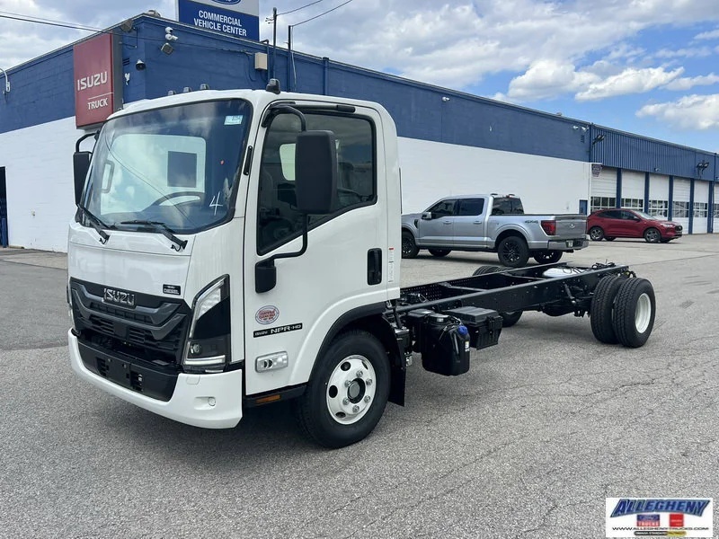 2026 Isuzu NPR-HD's photo
