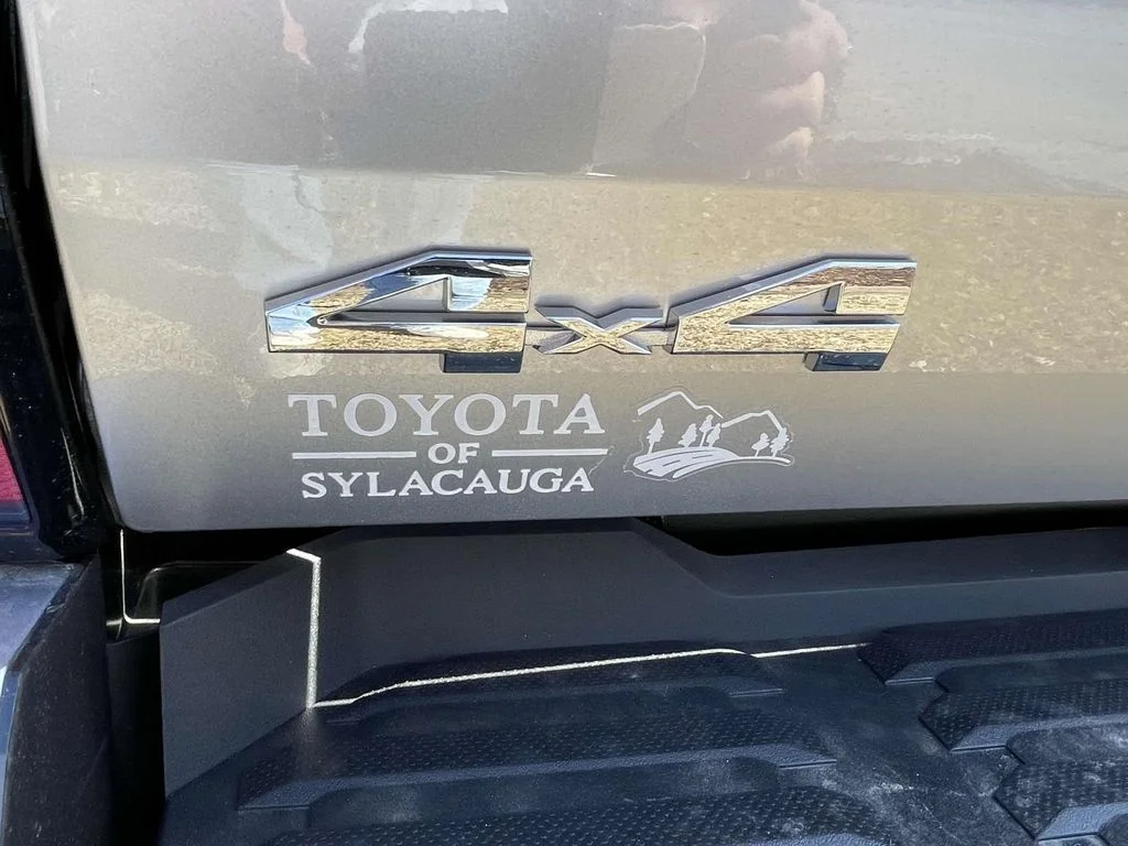 2025 Toyota Tundra 1794 Edition - Photo 8