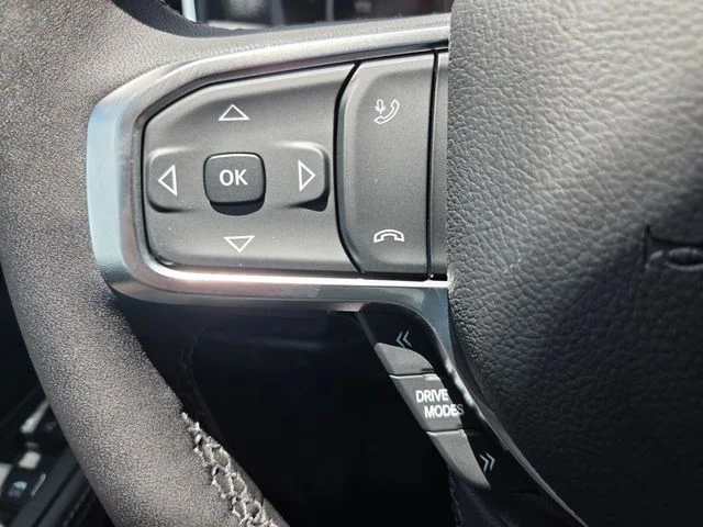 New 2026 Bright White Clear-Coat Exterior Paint RAM Laramie image 30