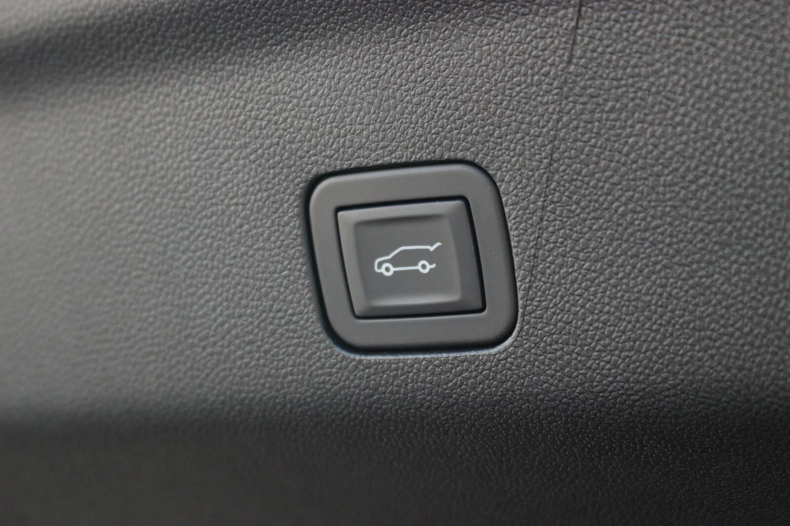 Used 2026 Onyx Black GMC Denali image 13