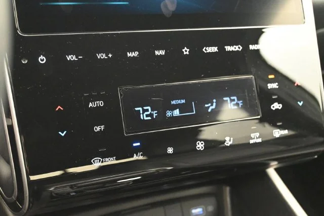 Used 2024 Sage Gray Hyundai XRT image 18
