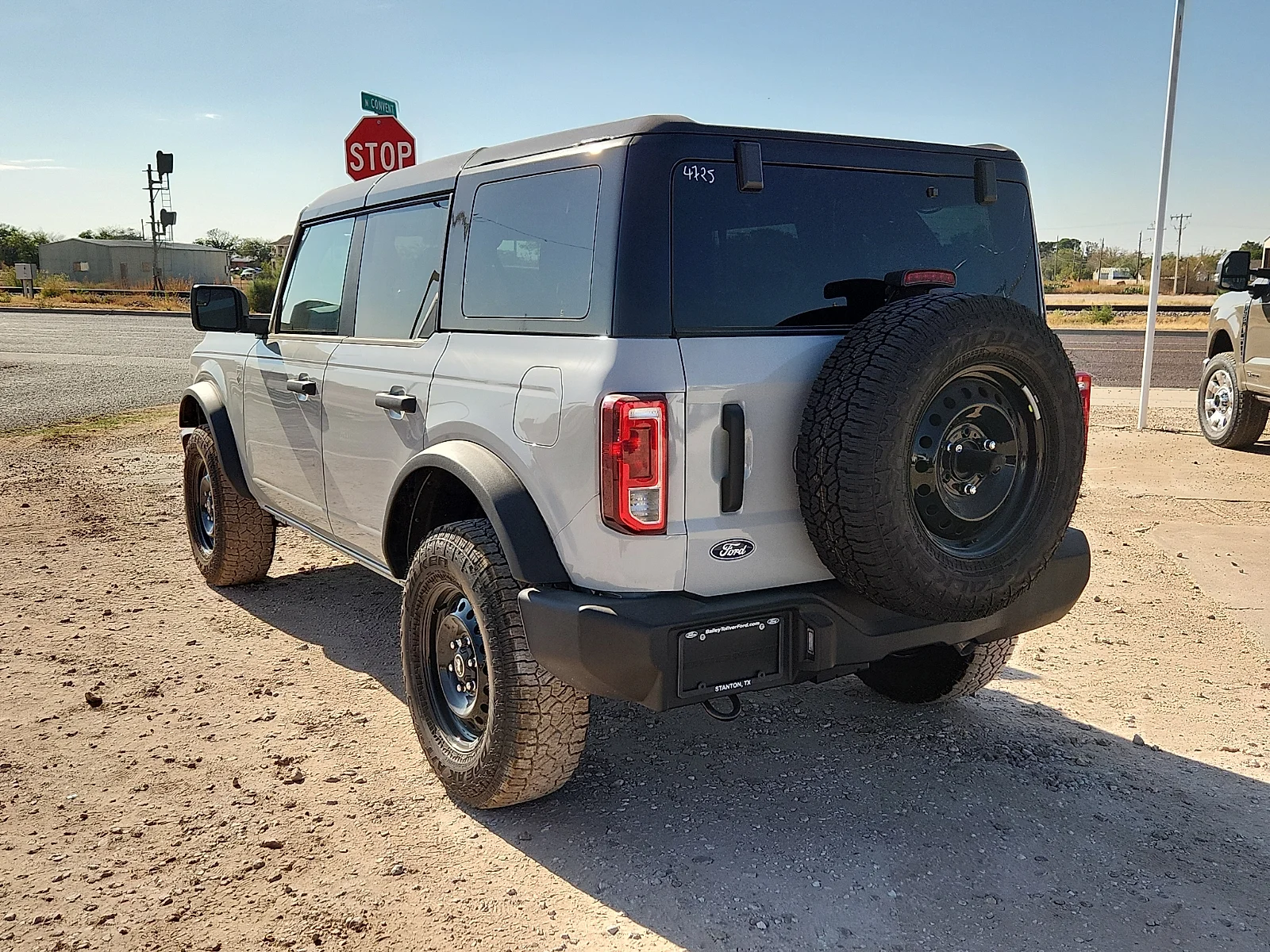 New 2026 Avalanche Gray Ford Big Bend image 5