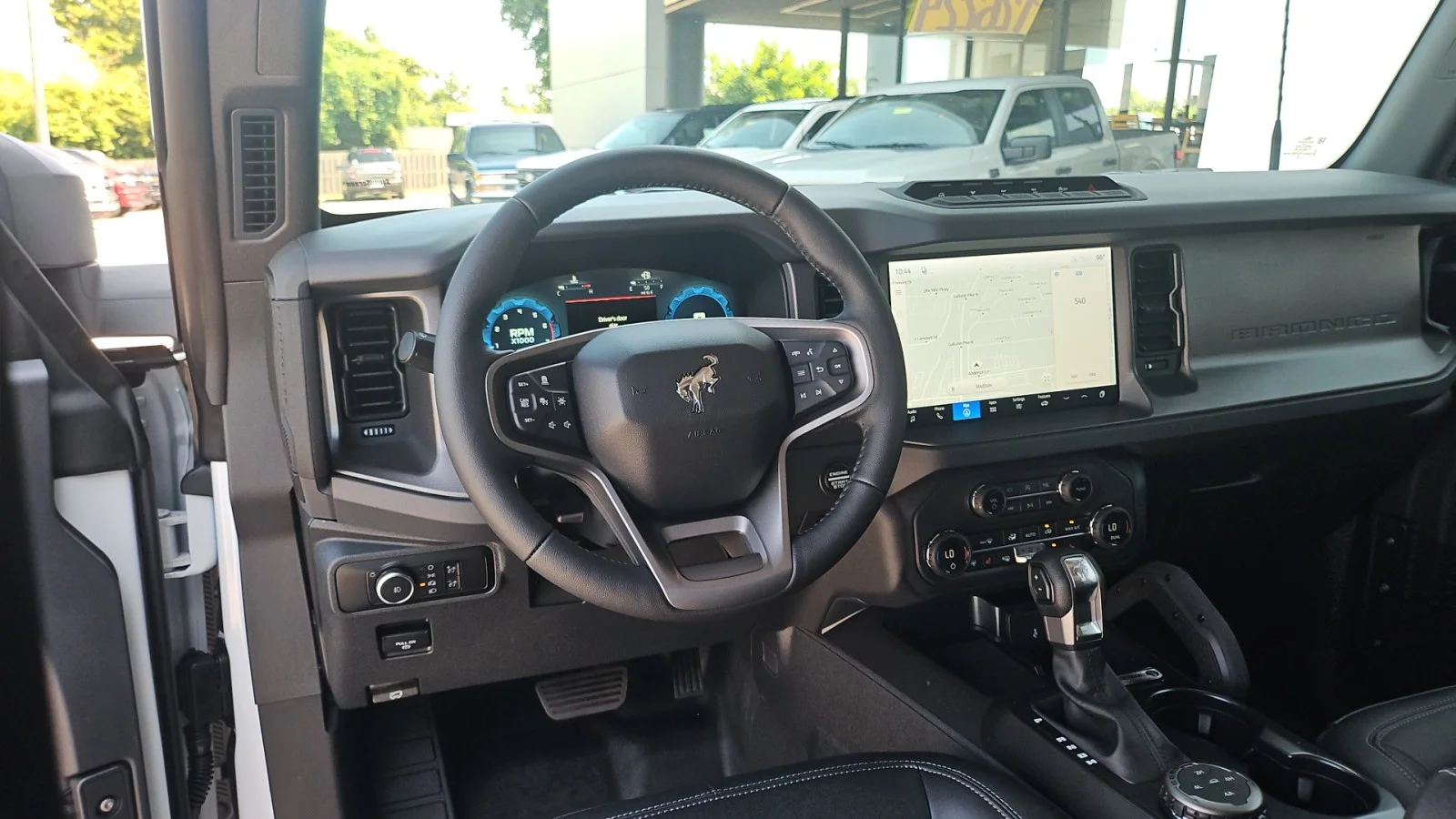 New 2026 Oxford White Ford Badlands 4WD image 14